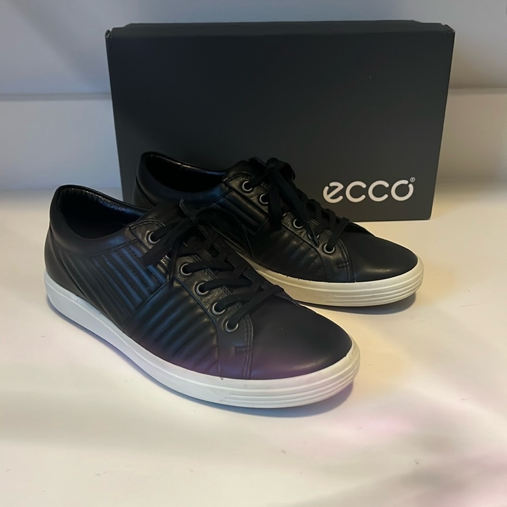 Ecco shoes black with off white sole. EU 40 US 9-9.5 worn once like new..